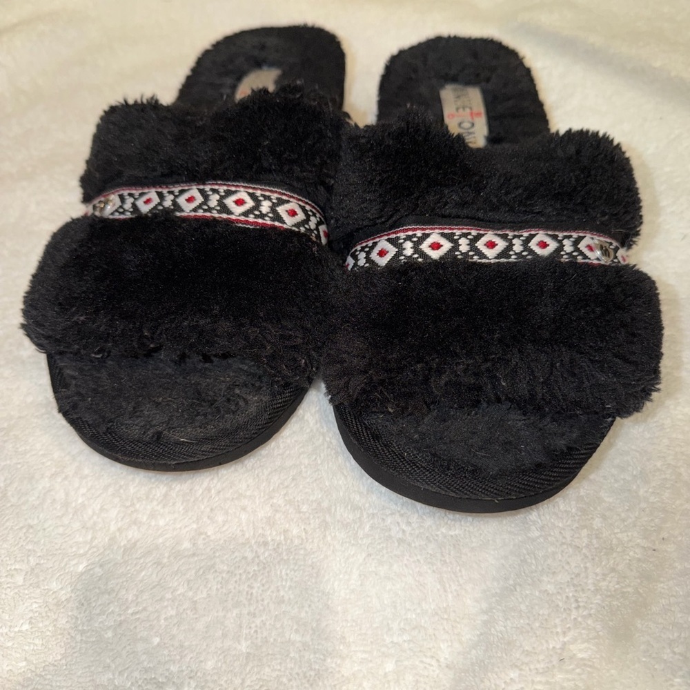 Minnetonka London Flat Slipper - Black size 8 women